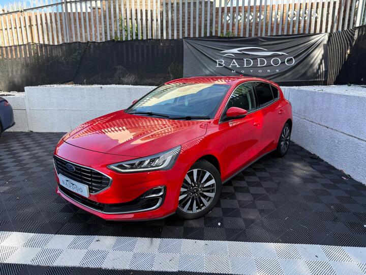 Ford Focus 1.0T EcoBoost MHEV Titanium Vignale DCT Euro 6 (s/s) 5dr