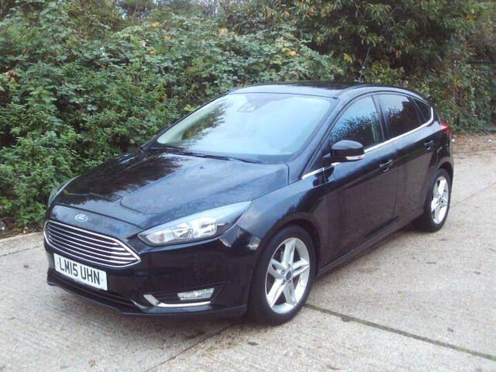 Ford Focus 1.0T EcoBoost Titanium Euro 6 (s/s) 5dr