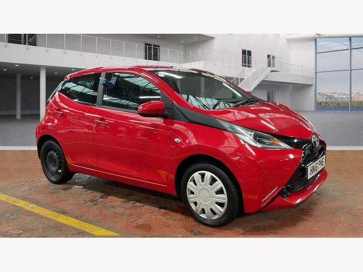Toyota AYGO 1.0 VVT-i X-play Euro 6 5dr