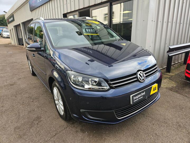 Volkswagen Touran 1.6 TDI SE Euro 5 5dr Volkswagen Touran 1.6 TDI SE Euro 5 5dr