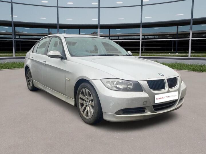 BMW 3 SERIES 2.0 320i SE Auto Euro 4 4dr