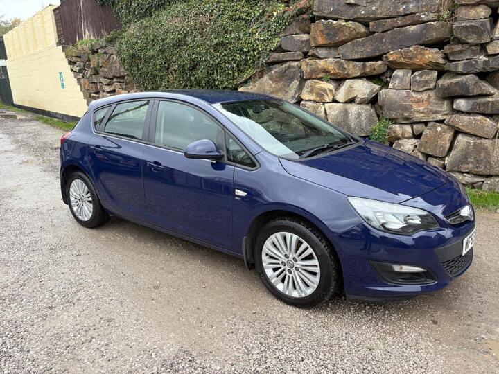 Vauxhall Astra 1.7 CDTi EcoFLEX Energy Euro 5 5dr Vauxhall Astra 1.7 CDTi EcoFLEX Energy Euro 5 5dr