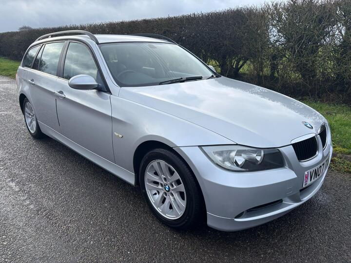 BMW 3 Series 2.0 318i SE Touring Auto Euro 4 5dr BMW 3 Series 2.0 318i SE Touring Auto Euro 4 5dr