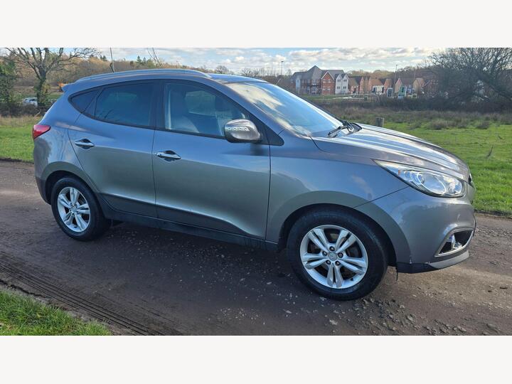 Hyundai Ix35 1.7 CRDi Premium Euro 5 (s/s) 5dr Hyundai Ix35 1.7 CRDi Premium Euro 5 (s/s) 5dr
