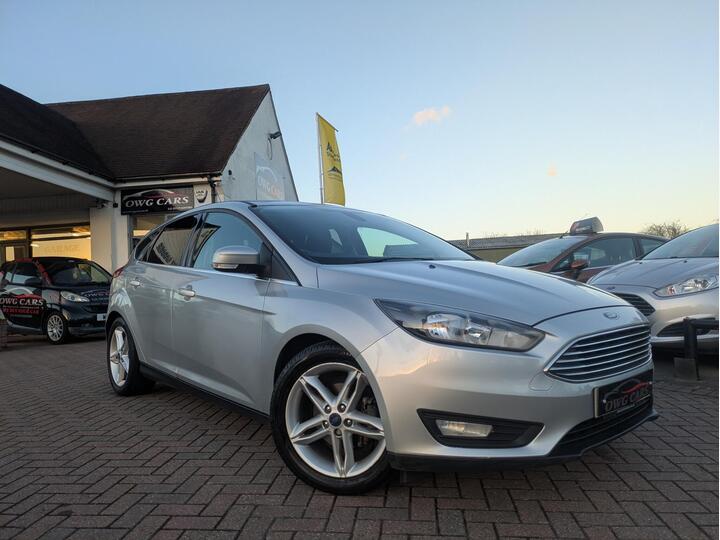 Ford Focus 1.0T EcoBoost Zetec Auto Euro 6 (s/s) 5dr