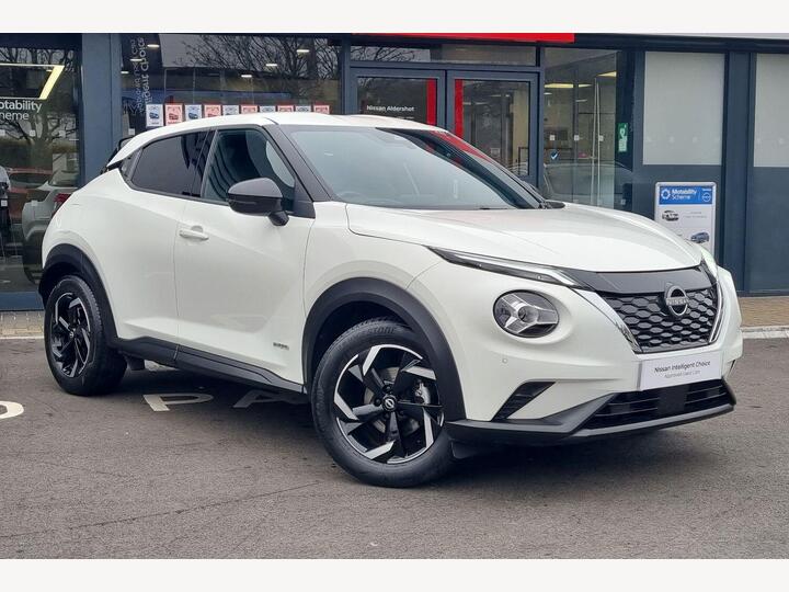 Nissan Juke 1.6 N-Connecta Auto Euro 6 5dr