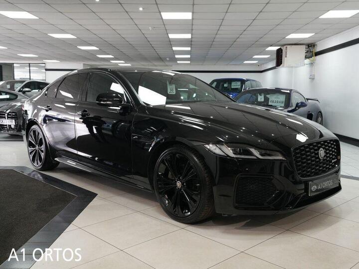 Jaguar XF 2.0 D200 MHEV R-Dynamic SE Black Auto Euro 6 (s/s) 4dr