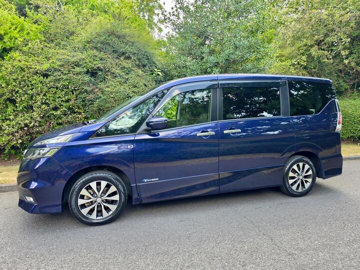 Nissan Serena 2.0 S-HYBRID HIGHWAY STAR 8SEAT AUTO 5DR