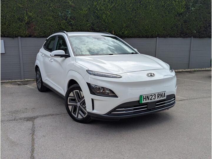 Hyundai KONA 39kWh SE Connect Auto 5dr (10.5kW Charger)