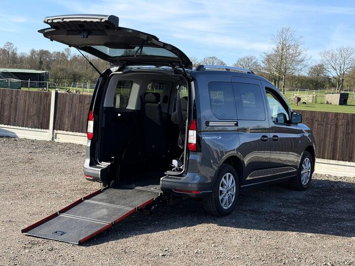 Ford Tourneo Connect 2.0 EcoBlue Titanium Euro 6 (s/s) 5dr