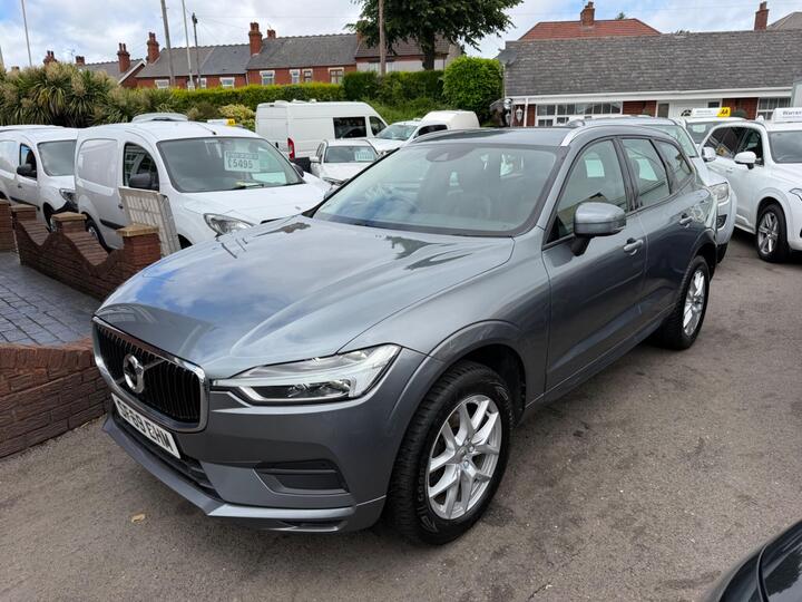 Volvo XC60 2.0 B4 MHEV Momentum Auto AWD Euro 6 (s/s) 5dr