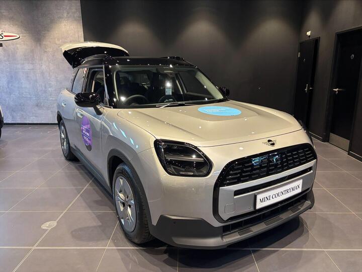 MINI Electric Countryman E 66.5kWh Classic Auto 5dr