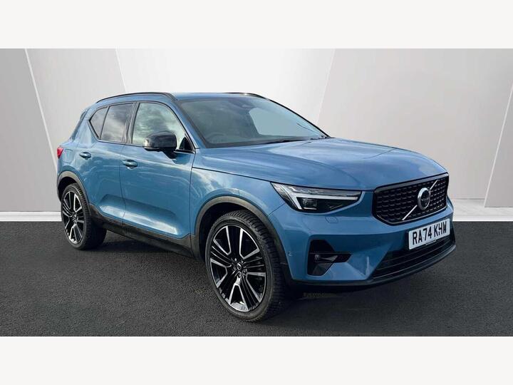 Volvo XC40 2.0 B3 MHEV Ultra Dark DCT Auto Euro 6 (s/s) 5dr