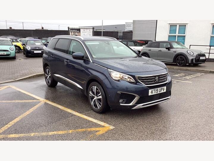 Peugeot 5008 1.2 PureTech Allure Euro 6 (s/s) 5dr Peugeot 5008 1.2 PureTech Allure Euro 6 (s/s) 5dr