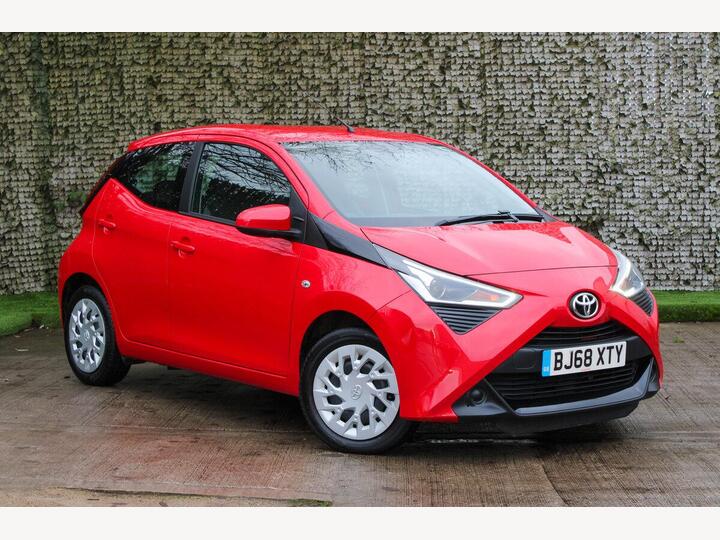 Toyota Aygo 1.0 VVT-i X-play Euro 6 5dr