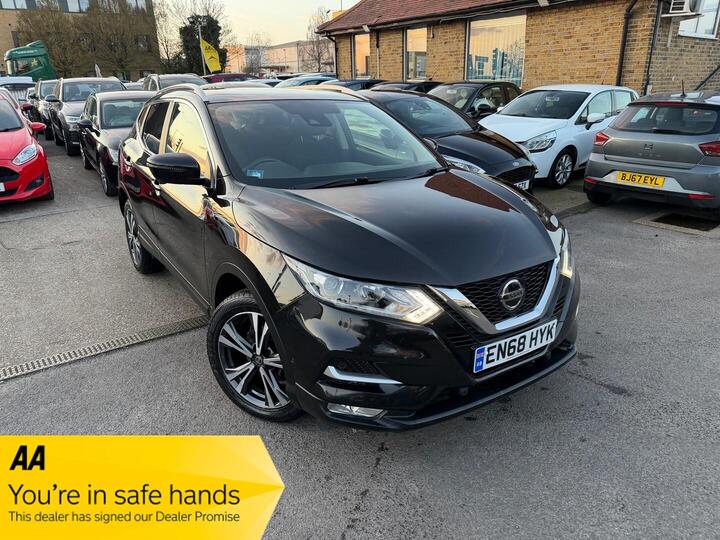 Nissan Qashqai 1.3 DIG-T N-Connecta Euro 6 (s/s) 5dr