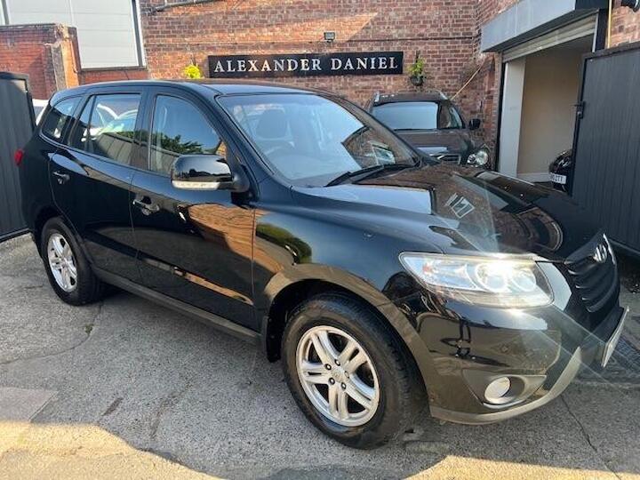 Hyundai Santa Fe 2.2 CRDi Style Auto 4WD Euro 5 5dr (5 Seat) Hyundai Santa Fe 2.2 CRDi Style Auto 4WD Euro 5 5dr (5 Seat)