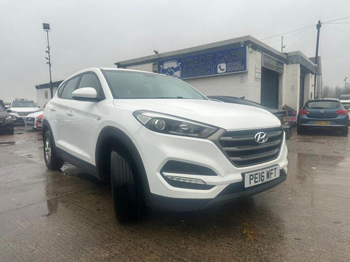 Hyundai TUCSON 1.6 GDi Blue Drive S Euro 6 (s/s) 5dr Hyundai TUCSON 1.6 GDi Blue Drive S Euro 6 (s/s) 5dr