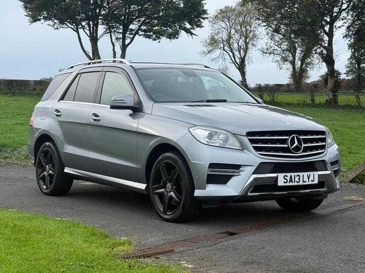 Mercedes-Benz M Class 2.1 ML250 BlueTEC AMG Sport G-Tronic 4WD Euro 6 (s/s) 5dr Mercedes-Benz M Class 2.1 ML250 BlueTEC AMG Sport G-Tronic 4WD Euro 6 (s/s) 5dr