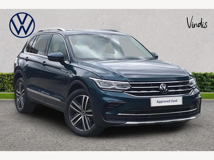 Volkswagen Tiguan 1.5 TSI Elegance DSG Euro 6 (s/s) 5dr Volkswagen Tiguan 1.5 TSI Elegance DSG Euro 6 (s/s) 5dr