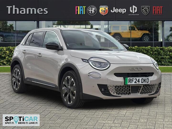 Fiat 600e 54kWh La Prima Auto 5dr