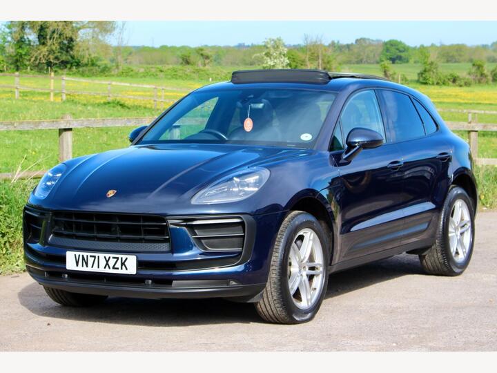 Porsche Macan 2.0T PDK 4WD Euro 6 (s/s) 5dr Porsche Macan 2.0T PDK 4WD Euro 6 (s/s) 5dr