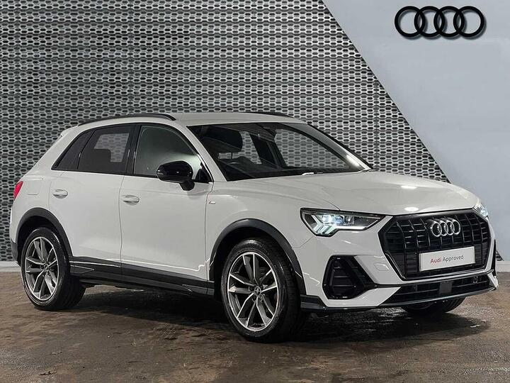 Audi Q3 1.5 TFSI CoD 35 Black Edition S Tronic Euro 6 (s/s) 5dr