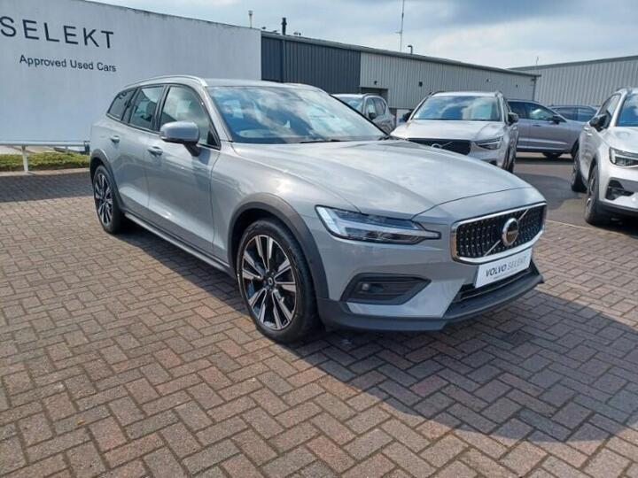 Volvo V60 2.0 B5 MHEV Plus Auto AWD Euro 6 (s/s) 5dr