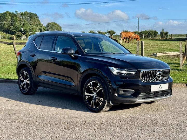 Volvo XC40 2.0 T4 Inscription Pro Auto Euro 6 (s/s) 5dr