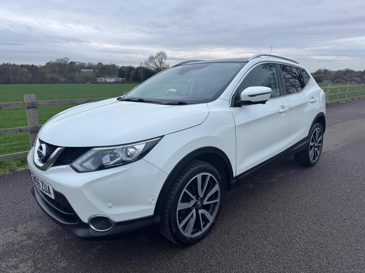 Nissan Qashqai 1.5 DCi Tekna 2WD Euro 6 (s/s) 5dr Nissan Qashqai 1.5 DCi Tekna 2WD Euro 6 (s/s) 5dr