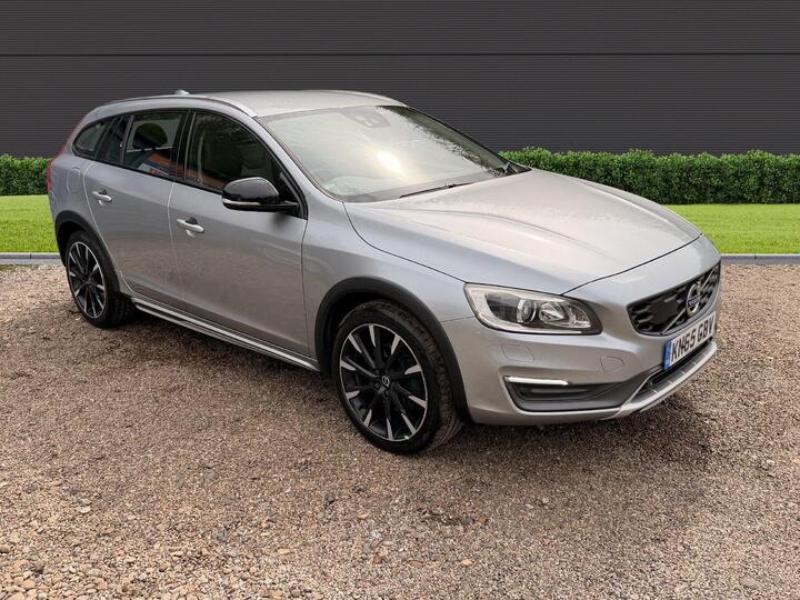 Volvo V60 Cross Country 2.0 D4 Lux Nav Auto Euro 6 (s/s) 5dr