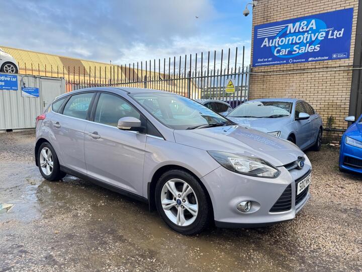 Ford Focus 1.6 TDCi Zetec Euro 5 (s/s) 5dr
