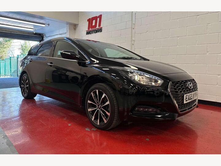 Hyundai I40 1.6 CRDi SE Nav Tourer Euro 6 (s/s) 5dr Hyundai I40 1.6 CRDi SE Nav Tourer Euro 6 (s/s) 5dr