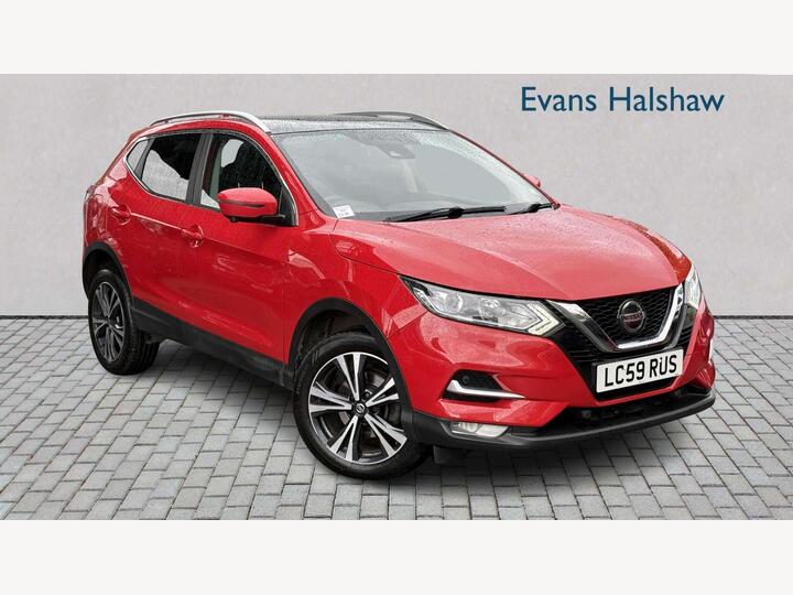 Nissan Qashqai 1.3 DIG-T N-Connecta Euro 6 (s/s) 5dr
