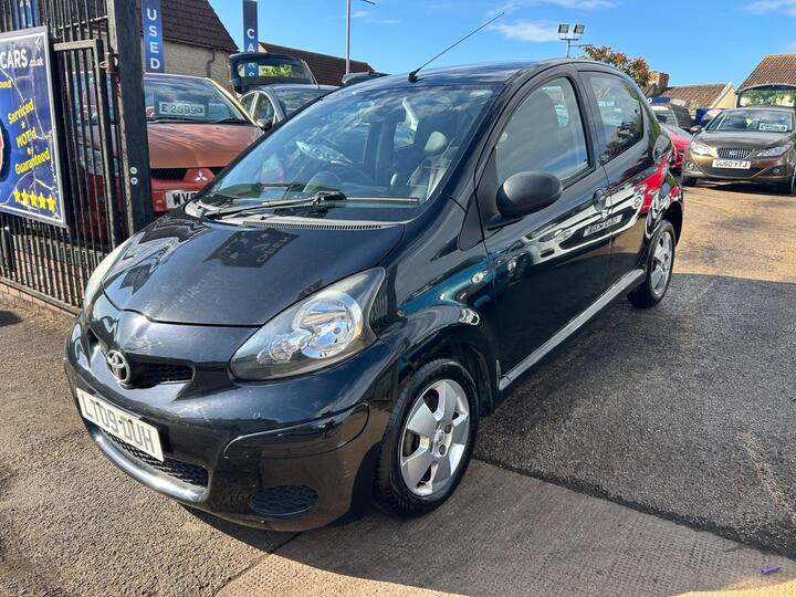 Toyota AYGO 1.0 VVT-i Black Euro 4 5dr (AC)