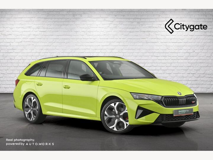 Skoda Octavia Estate 2.0 TSI VRS DSG Euro 6 (s/s) 5dr Skoda Octavia Estate 2.0 TSI VRS DSG Euro 6 (s/s) 5dr
