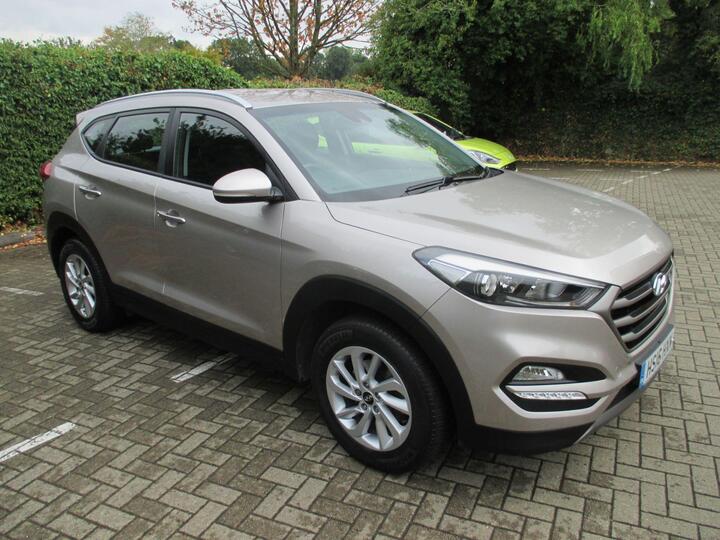 Hyundai TUCSON 2.0 CRDi SE Nav 4WD Euro 6 5dr
