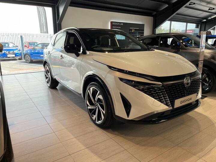 Nissan Qashqai 1.3 DIG-T MHEV Tekna+ XTRON Euro 6 (s/s) 5dr