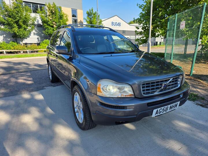 Volvo XC90 2.4 D5 SE Geartronic AWD 5dr