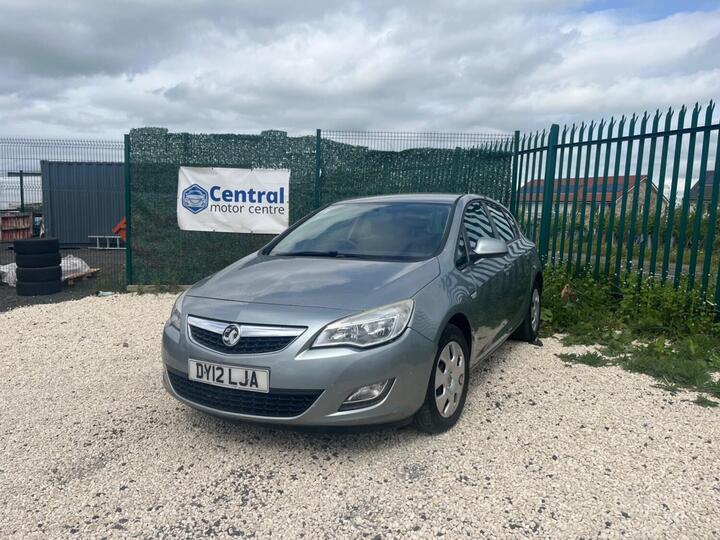 Vauxhall Astra 1.6 16v Exclusiv Euro 5 5dr