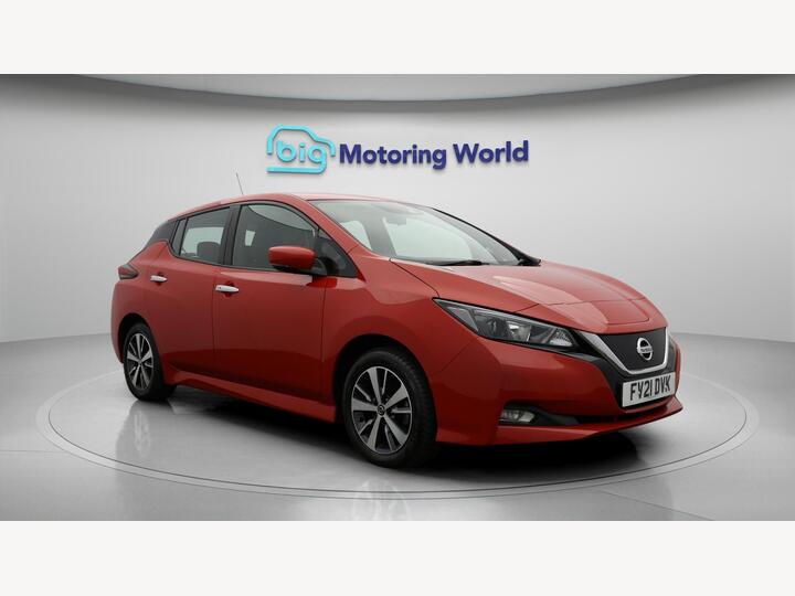 Nissan Leaf 40kWh Acenta Auto 5dr Nissan Leaf 40kWh Acenta Auto 5dr