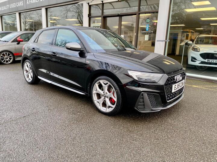 Audi A1 2.0 TFSI 40 S Line Competition Sportback S Tronic Euro 6 (s/s) 5dr