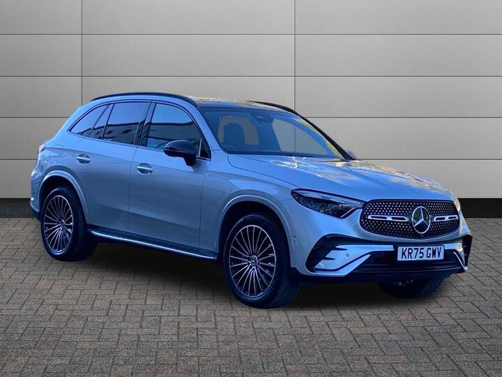 Mercedes-Benz GLC 2.0 GLC300e 31.2kWh AMG Line (Premium Plus) G-Tronic+ 4MATIC Euro 6 (s/s) 5dr Mercedes-Benz GLC 2.0 GLC300e 31.2kWh AMG Line (Premium Plus) G-Tronic+ 4MATIC Euro 6 (s/s) 5dr