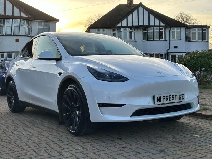 Tesla MODEL Y (Dual Motor) Long Range Auto 4WDE 5dr Tesla MODEL Y (Dual Motor) Long Range Auto 4WDE 5dr