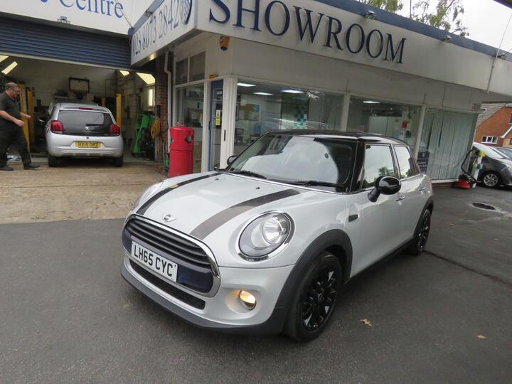 MINI Hatch 1.5 Cooper Euro 6 (s/s) 5dr