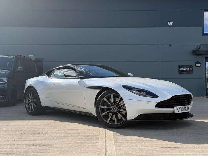 Aston Martin DB11 4.0 V8 Auto Euro 6 (s/s) 2dr Aston Martin DB11 4.0 V8 Auto Euro 6 (s/s) 2dr
