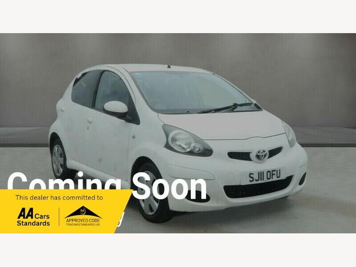 Toyota AYGO 1.0 VVT-i Go Euro 5 5dr Toyota AYGO 1.0 VVT-i Go Euro 5 5dr