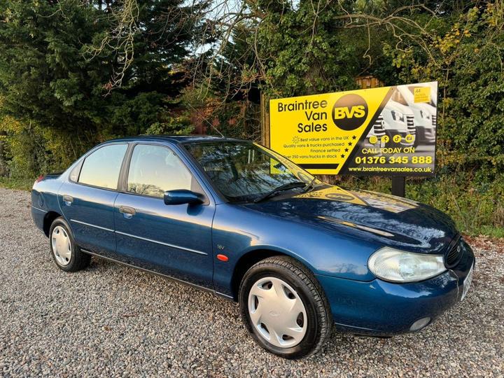 Ford MONDEO 1.8i GLX 4dr