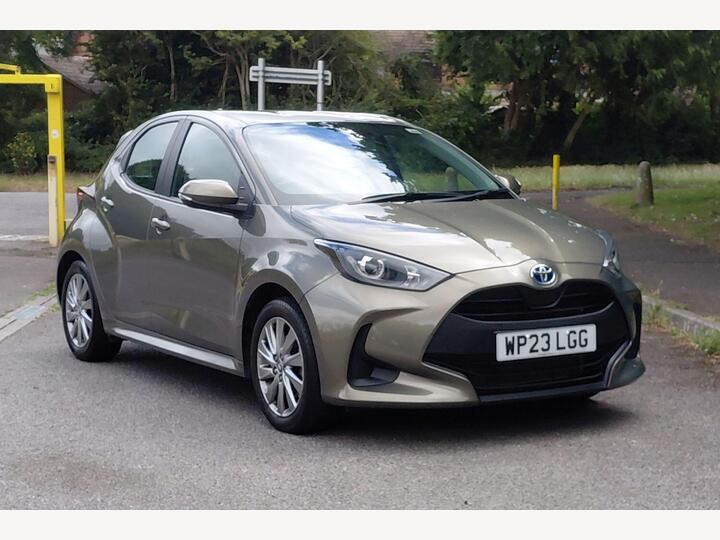 Toyota Yaris 1.5 VVT-h Icon E-CVT Euro 6 (s/s) 5dr