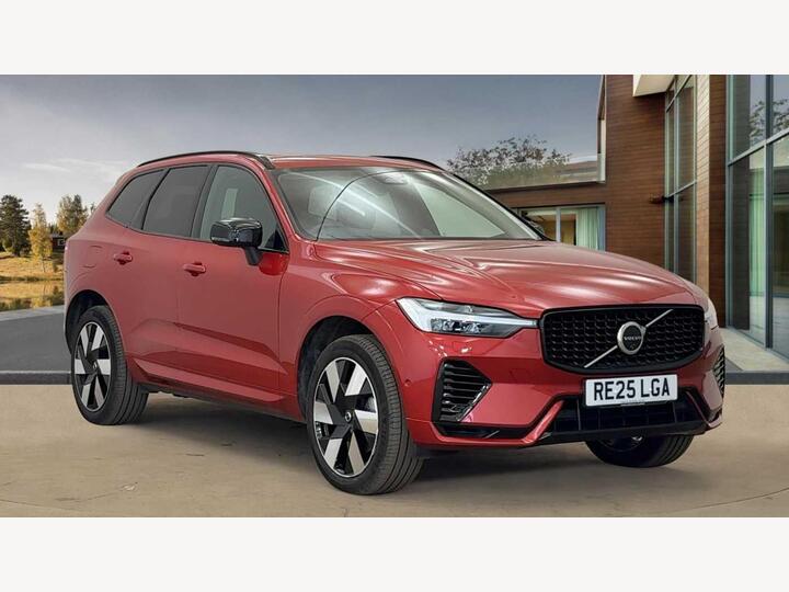 Volvo XC60 2.0h T8 18.8kWh Ultra Dark Auto AWD Euro 6 (s/s) 5dr